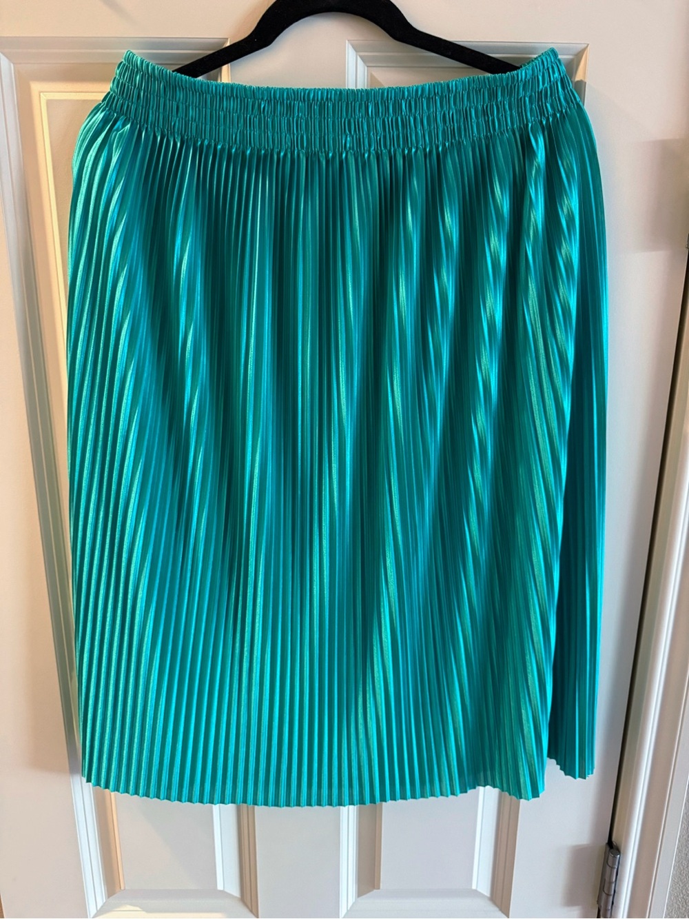 Bisou Bisou Teal Pleated Midi Skirt